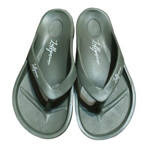 Luffymomo Army-Green Flip Flops/ Sandals/ Slip-On Thong Size 8